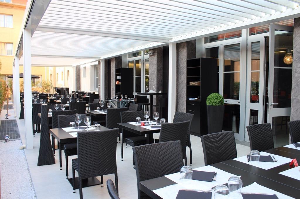 Hotel Metropolis Reggio Emilia Exterior photo
